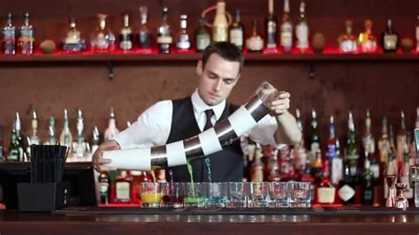 8 Bartending Skills That Will Help You Make The Best Drinks