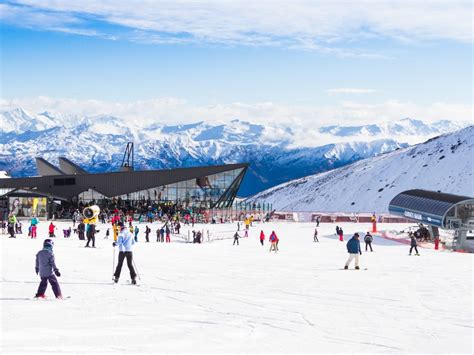 10 Best Ski Fields & Resorts in New Zealand | Man of Many