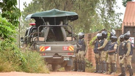 Ugandan Soldiers Withdraw From Bobi Wines House After Court Directive