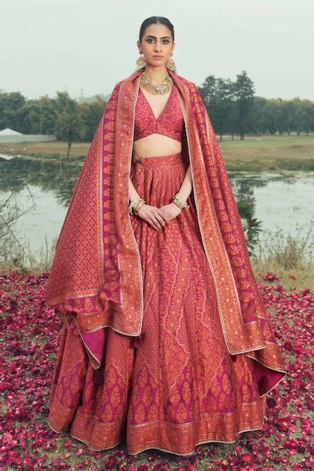 Buy Magenta Vegan Silk Woven Chikankari The Qalb And Thread Lehenga Set