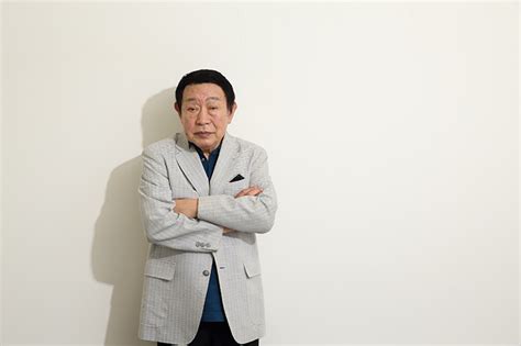 デビュー60周年の新川二朗、傘寿を迎えて歌う『天・地・人』は 歌手人生を詰め込んだ感無量の一曲