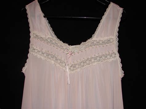 Silk Essence By Miss Elaine Nightgown Gown Size Mediu… Gem