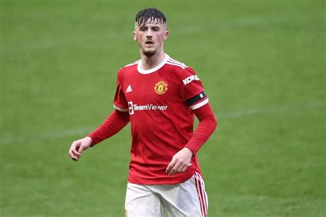 Charlie Wellens Shines With Free Kick As Manchester United Under 21s