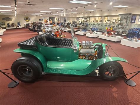 Hot Rods WIDE Rear SKINNY Front Page 2 The H A M B