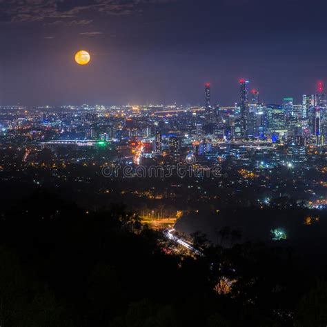 View of Brisbane from Mount Coot-tha at Night. Stock Image - Image of ...