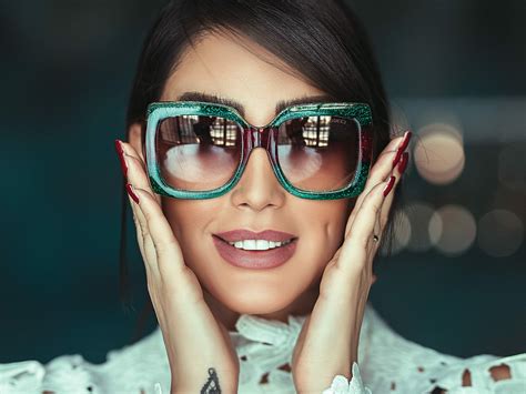 Top 10 Sunglass Trends For Women In 2022 PUR Shades