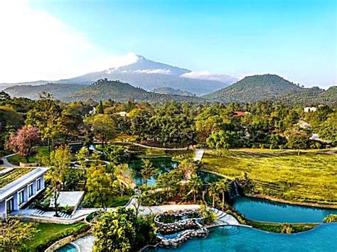 The 17 best Luxury Hotels in Arusha - Sara Lind's Guide 2024