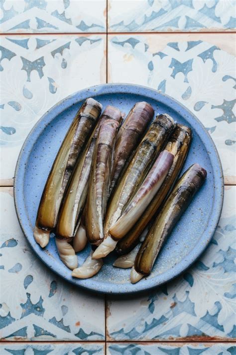 Vietnamese Grilled Razor Clams With Scallion Oil - Beyond Sweet and Savory