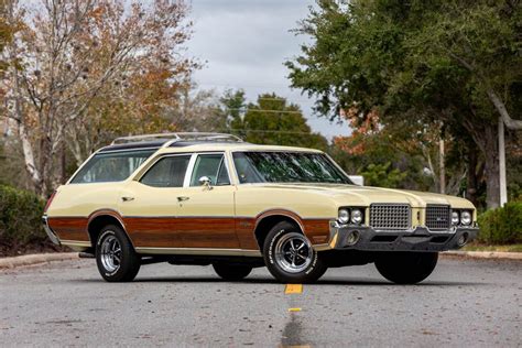 Oldsmobile Cutlass Vista Cruiser Sold Motorious