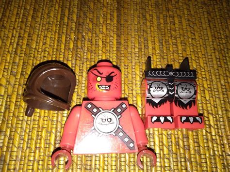 Visitsingapore Lego Bajak Laut Merah Helm Coklat Toys