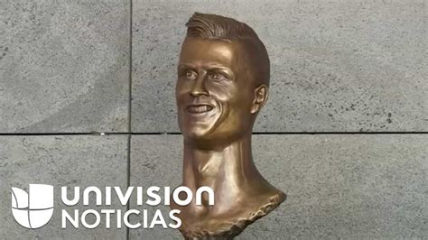 Esta Polémica Estatua De Cristiano Ronaldo Ha Sido Reemplazada ¿cuál Te Gusta Más Youtube