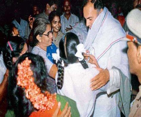 Rajiv Gandhi Birth Anniversary पढ़ें राजीव गांधी के जीवन से जुड़ी