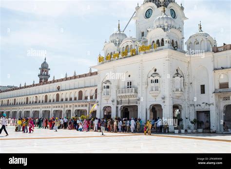 Entrance Golden Temple Amritsar India Stock Photo Alamy