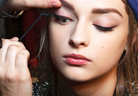 Comment Mettre Du Mascara Tous Nos Conseils Pour Bien Appliquer Son