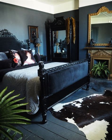 45 Dark And Moody Bedroom Decorating Ideas Beautiful Bedroom Designs Luxurious Bedrooms