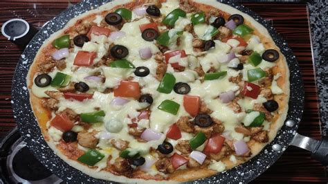 Tawa Pizza Without Oven Chicken Tikka Pizza Without Oven Quick And Easy Pizza Recipe 2021 By