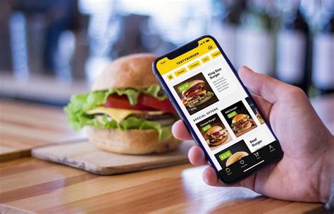 Online Food Delivery Becomes Key For The Industry