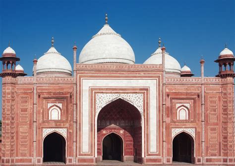 The Taj Mahal – Worthy Of Visiting? - TravelPeri