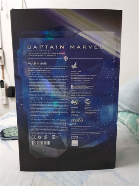 Captain Marvel Deluxe Hot Toys Hobbies Toys Toys Games On Carousell