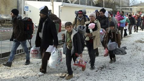 Favor L Immigrazione Clandestina Attraverso La Rotta Balcanica Enne