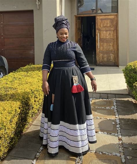Pin By Akhona On Imibhaco Shweshwe Dresses Xhosa Attire African