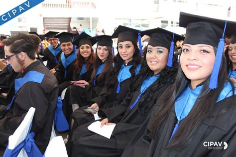 Noticias y Eventos Instituto Irapuato CEREMONIA DE GRADUACIÓN DE