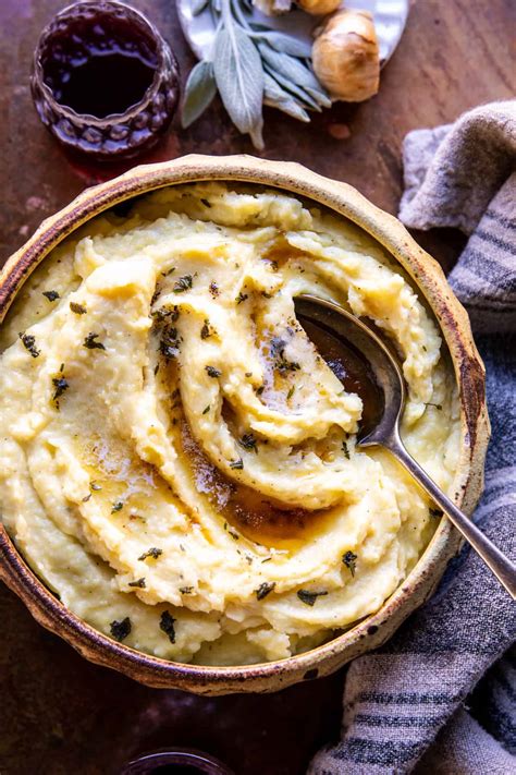 Easy Homemade Garlic Mashed Potatoes