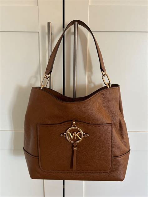 Schöne Michael Kors Tasche Kaufen auf Ricardo