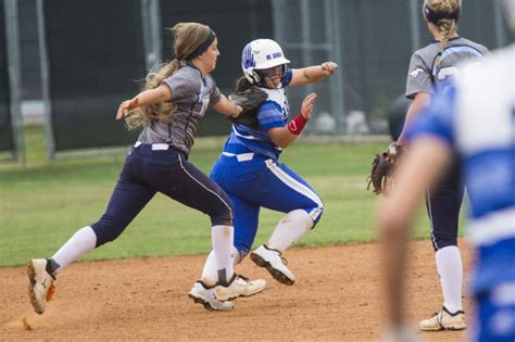 Softball Kingwoods Gregory Twins Commit To North Texas