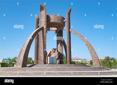 Avesto monument hi-res stock photography and images - Alamy