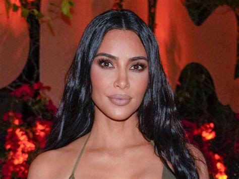 Kim Kardashian In Bathing Suit Dreams Of Paradise — Celebwell