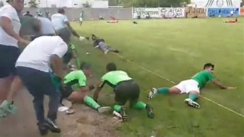 Ejecutan A 3 Durante Partido De Futbol En Deportivo De Santa Ana Del Conde Al Instante BajÍo