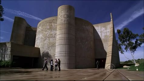 TIL that the Power Rangers' Command Center is in Simi Valley : r ...