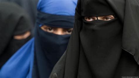 German authorities divided on niqab, burqa ban – DW – 02/08/2020