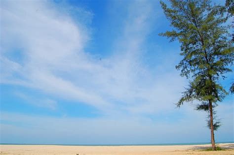 Keindahan@Terengganu: PANTAI BATU BURUK