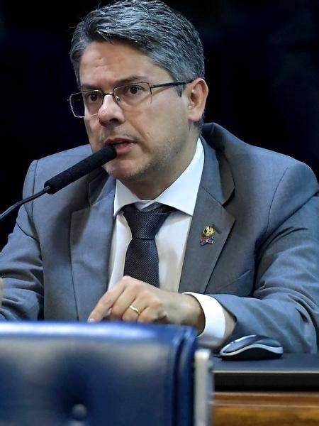 Senadores avaliam fazer 3º pedido de CPI da Lava Toga Notícias BOL