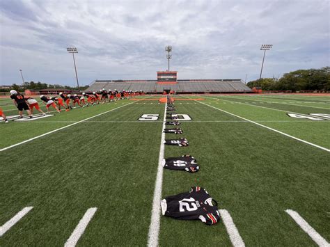 St Charles East Football Home Of The Fighting Saints