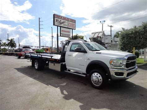 New Ram Slt Ft Jerrdan Rollback Tow Truck Xlp X At Tri