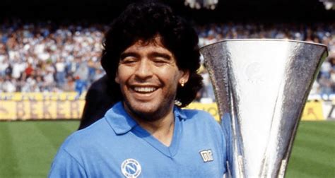 Maradona Al Napoli La Più Bella Favola Calcistica Di Sempre