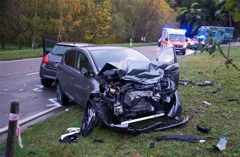 Unfall Auf Der B 27 Zwei Menschen Nach Unfall Nahe Besigheim Schwer