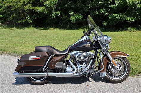 2013 Harley Davidson® Flhr Anv Road King® 110th Anniversary