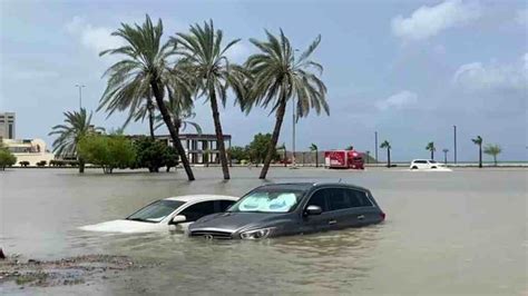 Temp Tes Et Inondations En Mozambique Pertes Humaines Et Des