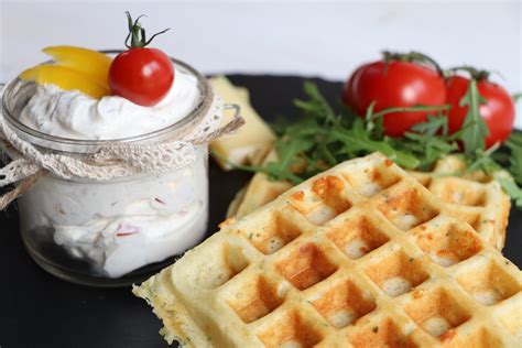 herzhafte Waffeln mit Käse Rezept Lavendelblog