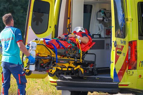 Motorrijder Vliegt Uit De Bocht T Merk In Blaricum