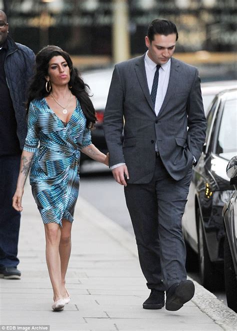 Amy Winehouses Highs And Lows Encapsulated In New Book A Life Through