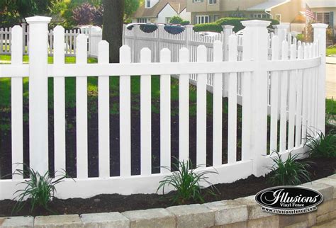 Illusions Vinyl Fence