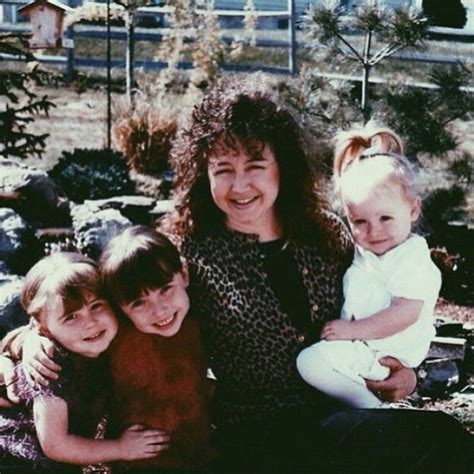 Pin on Sabrina Carpenter