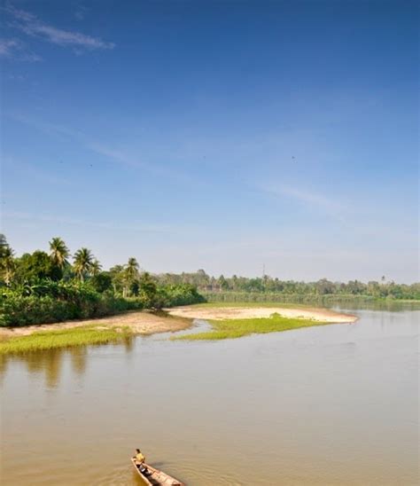 Sungai Martapura Di Oku Timur Sumatra Selatan