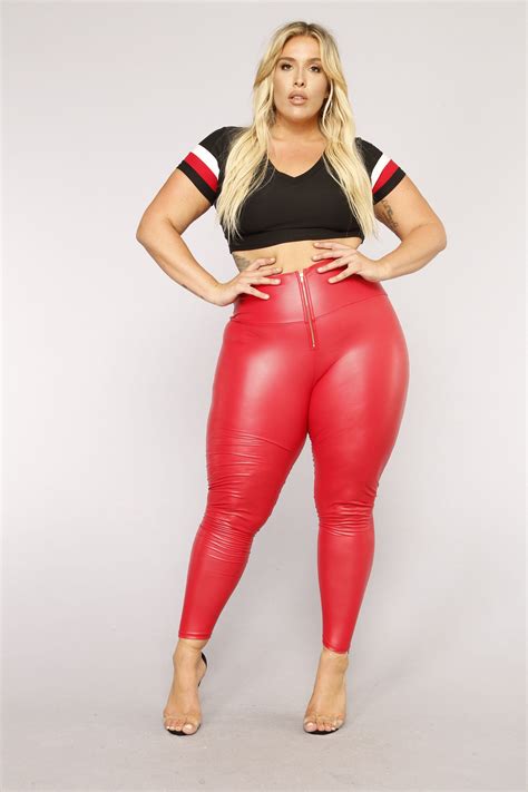 Hold My Sauce Zip Front Leggings Red Curvy Women Outfits Plus Size