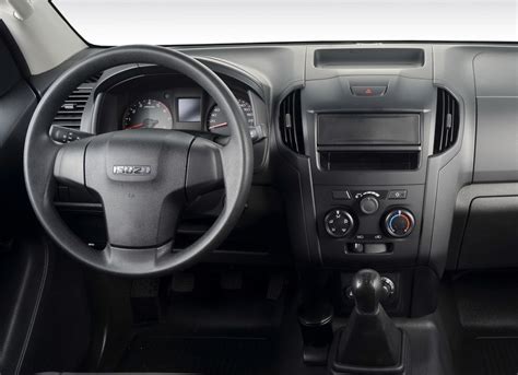 Isuzu D Max 2012 Atsauksmes Tehniskie Dati Cenas